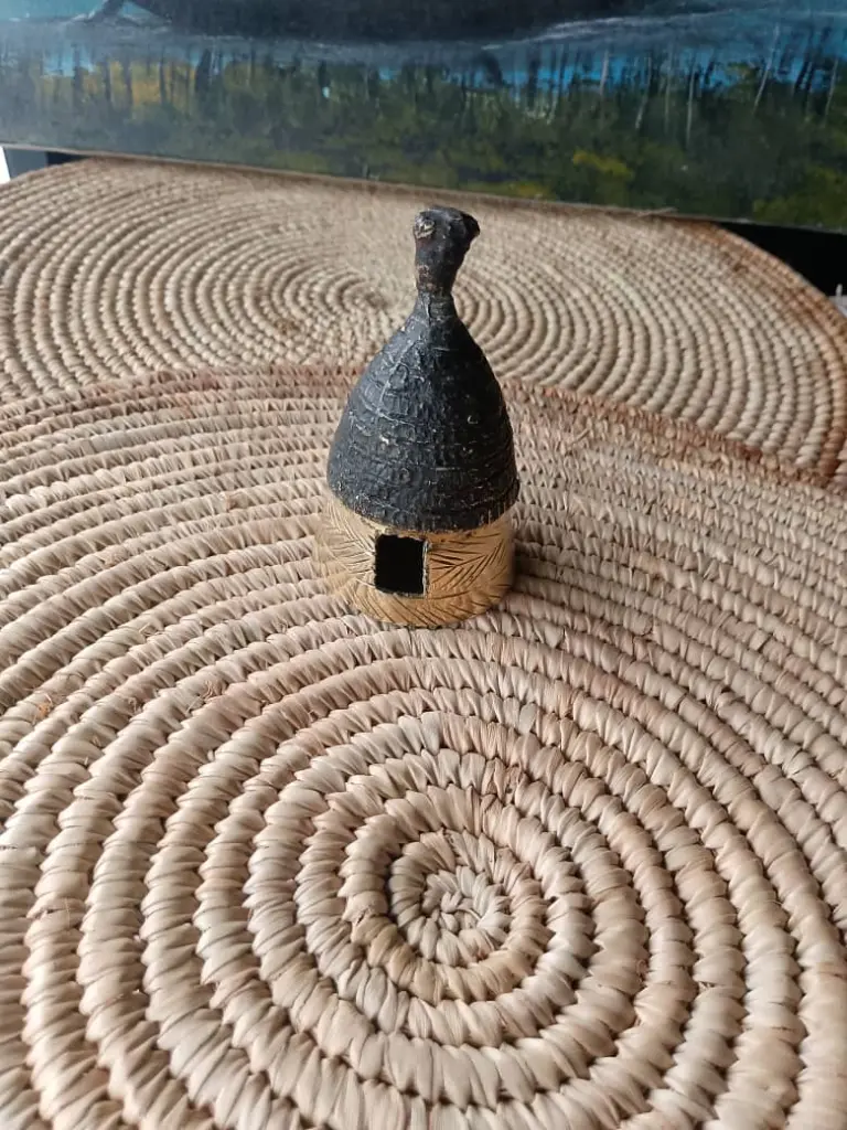 Cloche_inspir_e_de_l_Afrique.webp