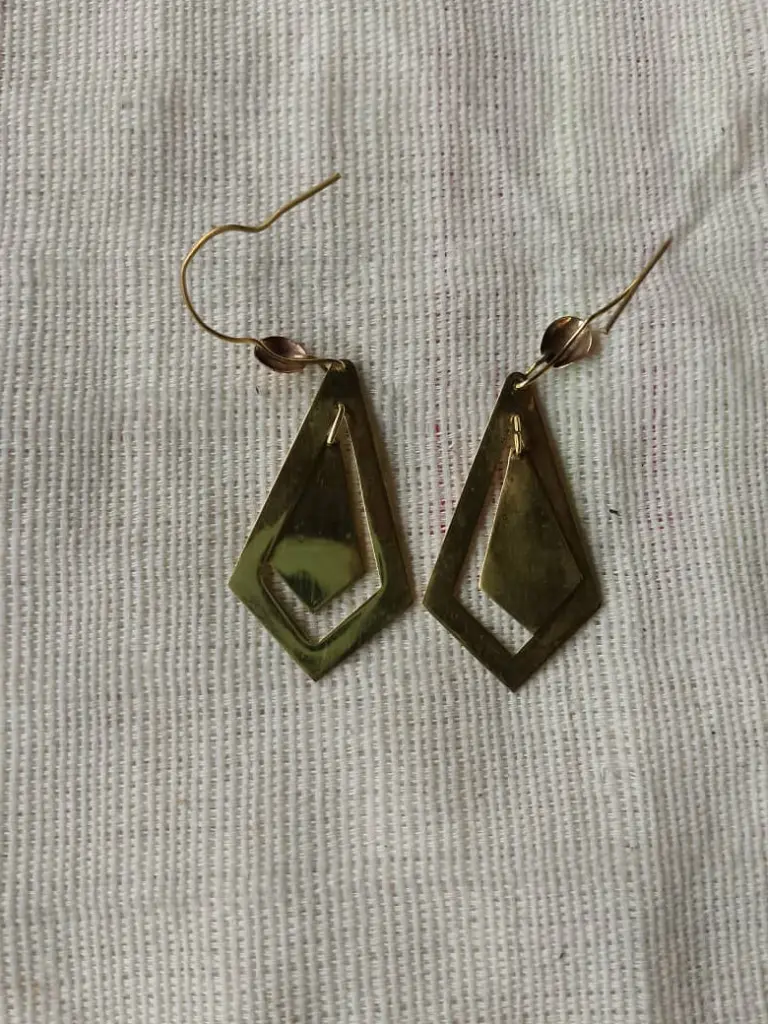 Bijoux_vintage_en_bronze.webp