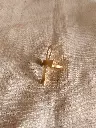 Bijou_en_bronze_avec_pendentif.webp