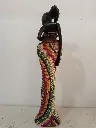 sculpture_femme_africaine_raphia_b_ne.webp